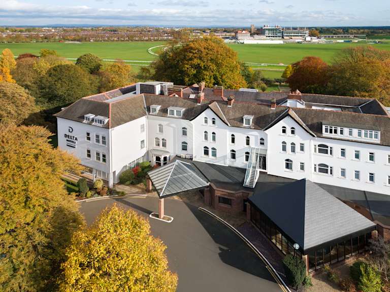 Delta Hotels York_出售物業