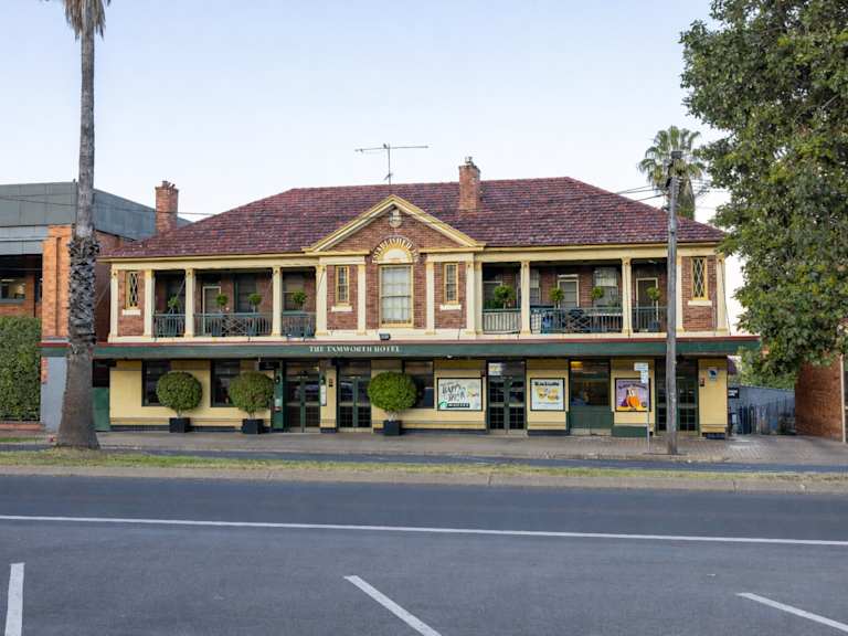 Tamworth Hotel, Tamworth_Property for Sale