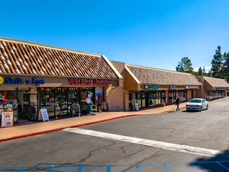 Shops to Whole Foods - Thousand Oaks, CA_Property for Sale