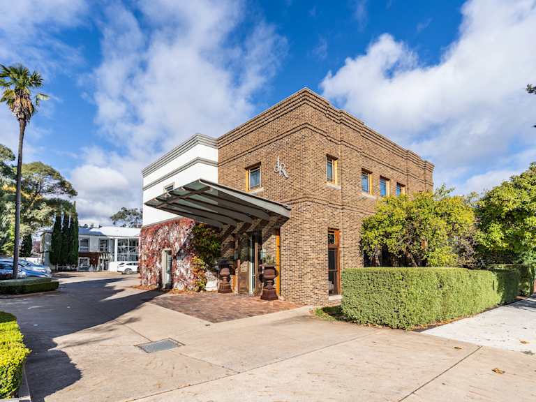 de Russie Boutique Hotel, Orange_Property for Sale