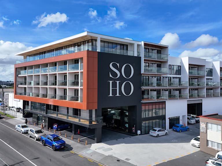 Soho Hotel, 180 Stoddard Road, Mt Roskill_販売物件