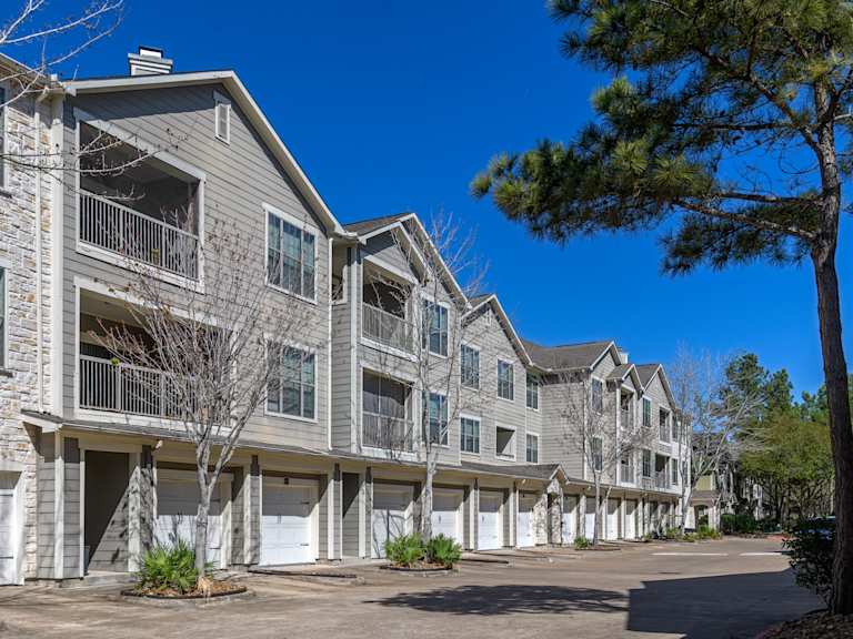 Lakefront Villas_Property for Sale