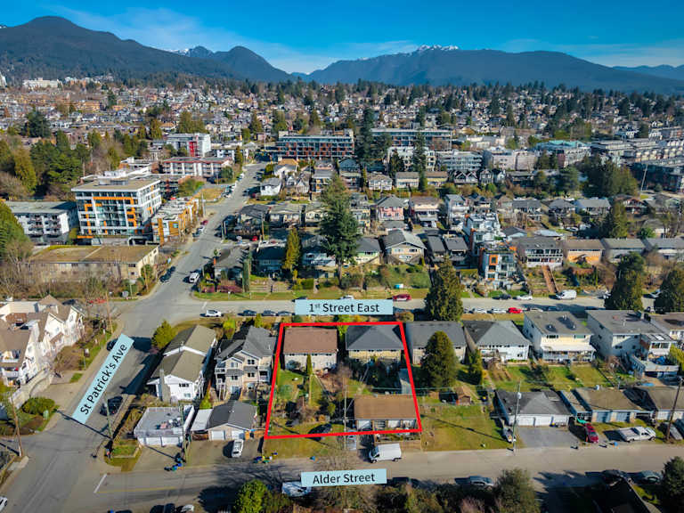 413-417 1st Street East, North Vancouver_Property for Sale
