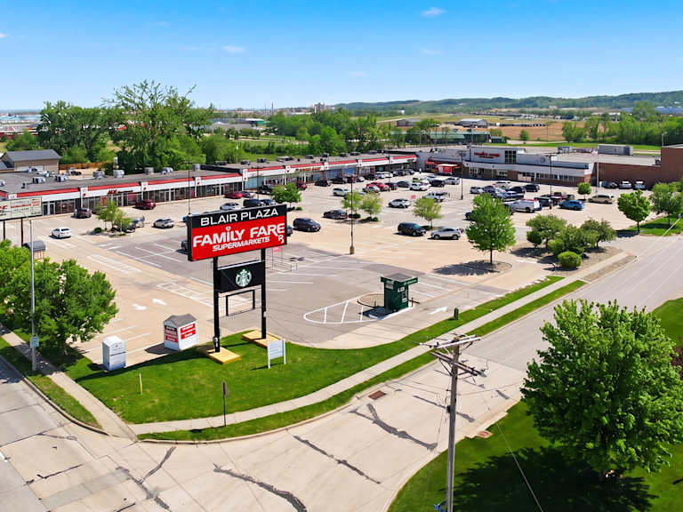 Family Fare Omaha Portfolio (Omaha, NE / Council Bluffs, IA)_Property for Sale
