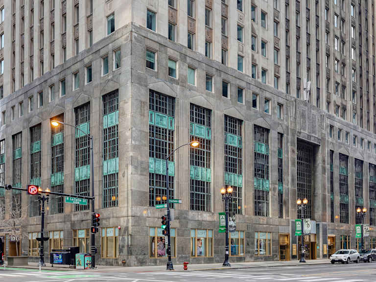 33 N LaSalle_出售物業
