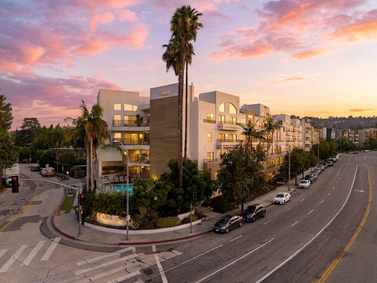 Alister Sherman Oaks_Property for Sale