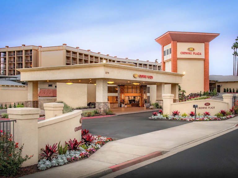Crowne Plaza San Diego Mission Valley_Property for Sale