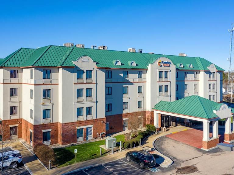 Comfort Suites West Warwick Providence _Property for Sale