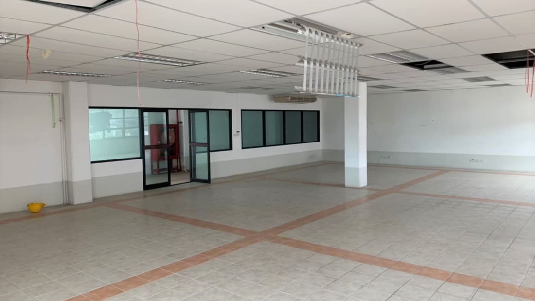 Office Building with Warehouse on Bangna-Trad Road 4_Property for Sale