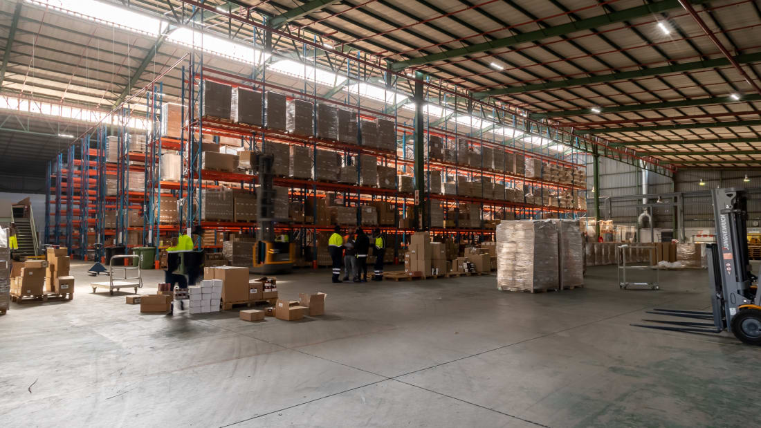 Spartan Warehouse, Office &amp; Land 4_Propiedad en venta