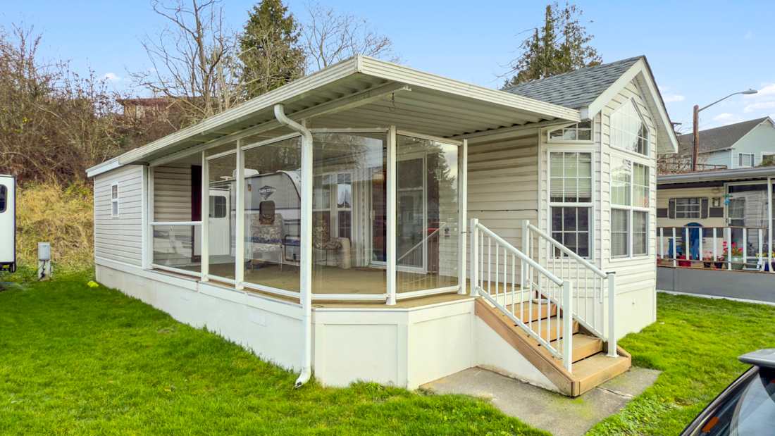 Edgewater Estates 4_Property for Sale