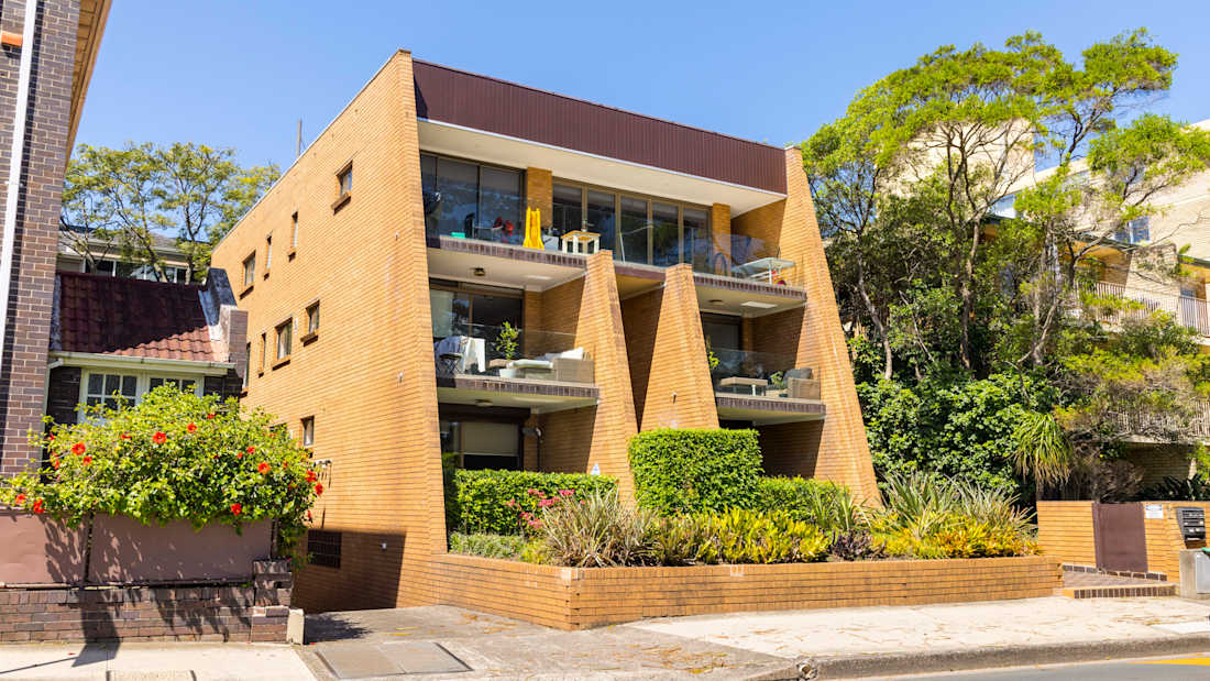 Units 2-5, 27 East Esplanade, Manly 4_Property for Sale
