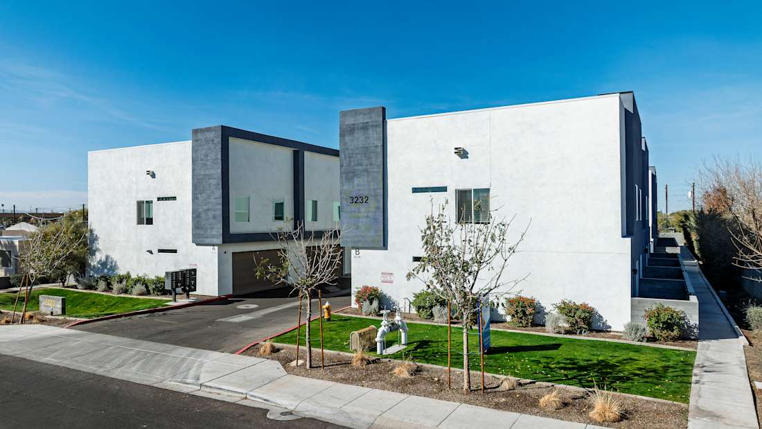 Boulevard 37th 4_Property for Sale