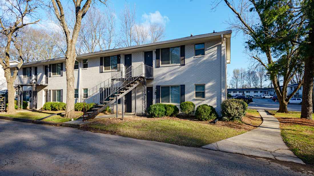 Montega &amp; Water Oak Village Apartments 4_Property for Sale