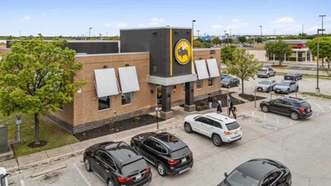 Buffalo Wild Wings - Austin, TX 4_Property for Sale
