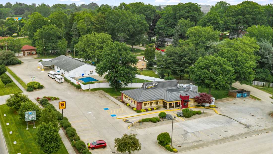Pizza Hut - Akron, OH 4_Property for Sale