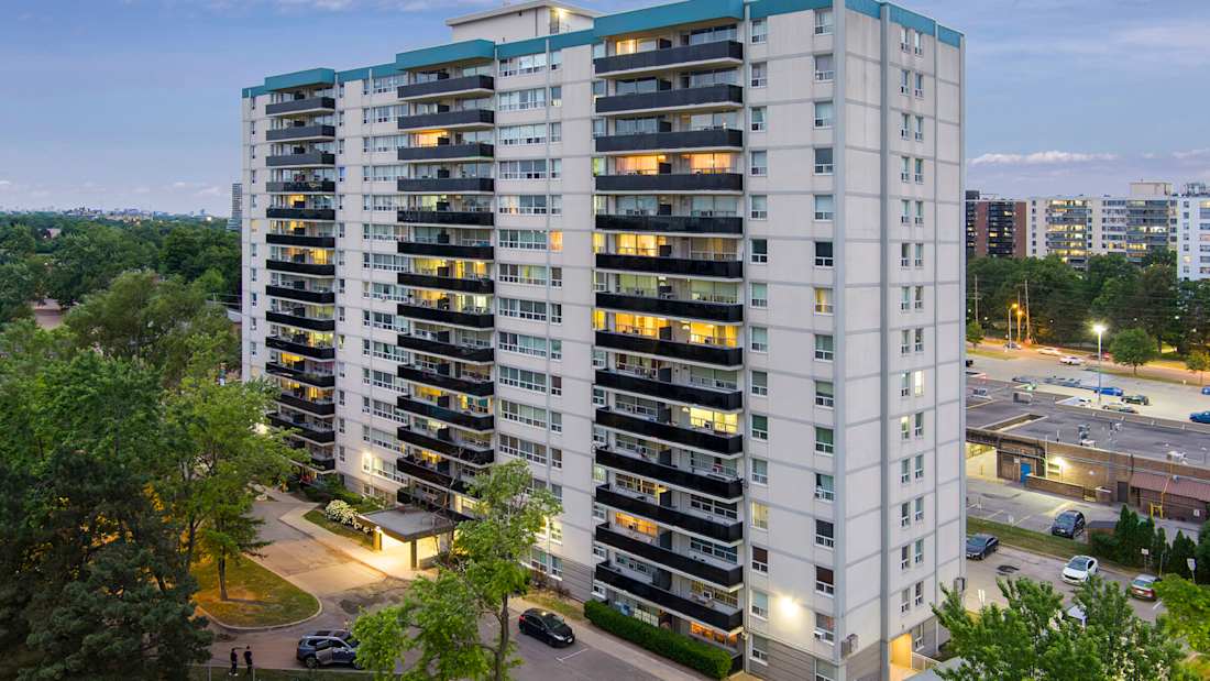 Lash Group Multifamily Portfolio:  4 High-rise Apartment Buildings in Toronto, ON 4_販売物件