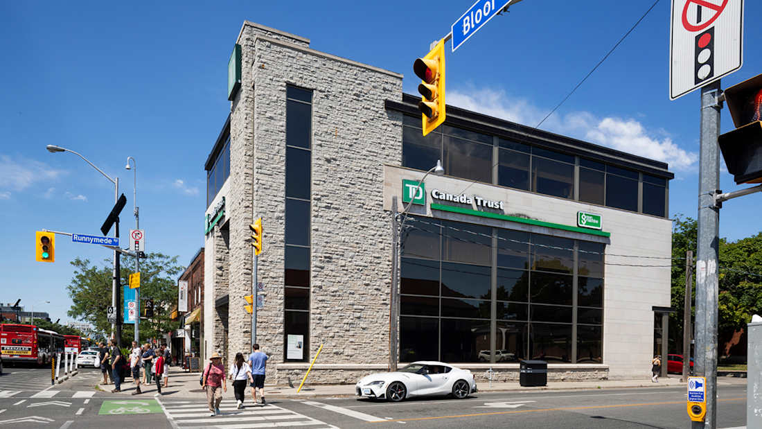 2220 Bloor Street West 4_Property for Sale