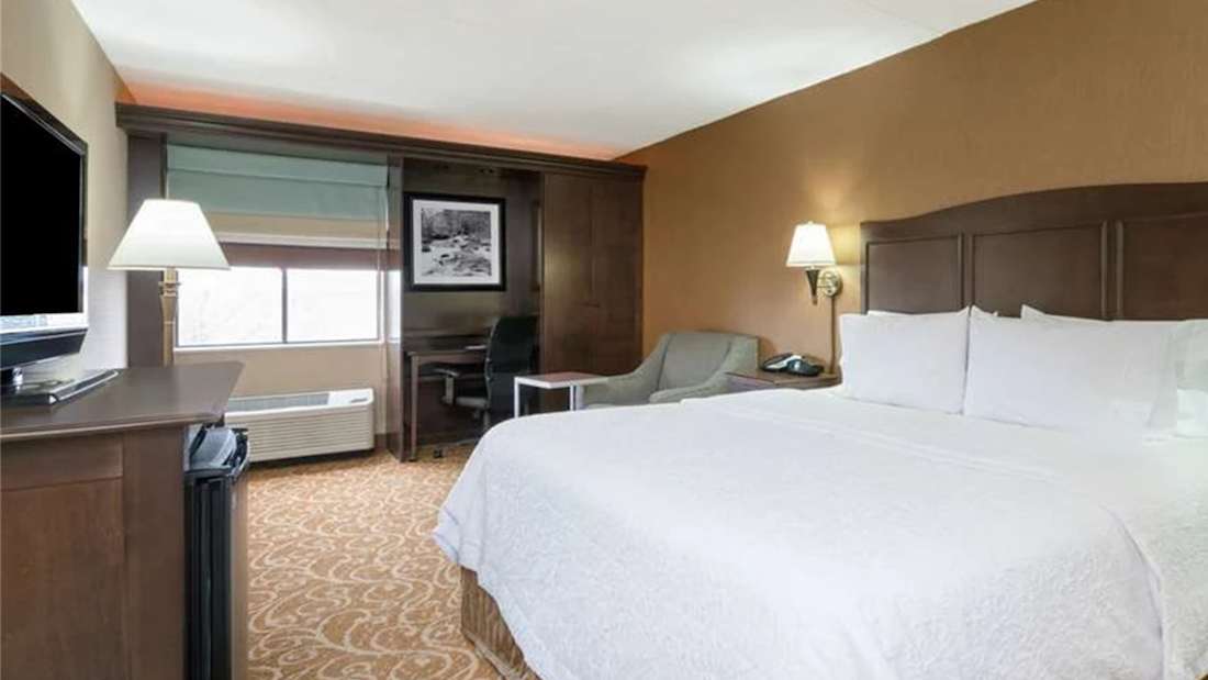 Hampton Inn Downingtown&#x2F;Exton 4_Property for Sale