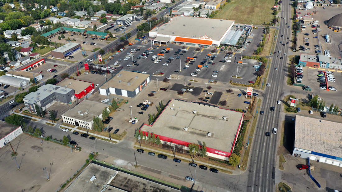 Marks &amp; Staples 4_Property for Sale