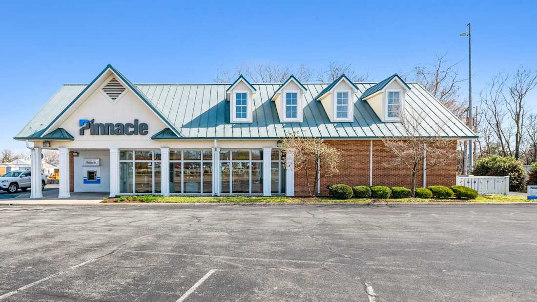 Pinnacle Bank – Roanoke, VA  (Hershberger Rd) 4_Property for Sale