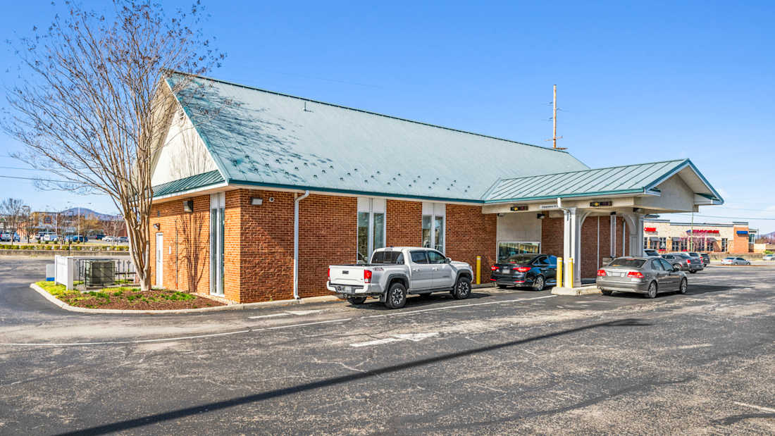 Pinnacle Bank – Roanoke, VA  (Hershberger Rd) 4_Property for Sale