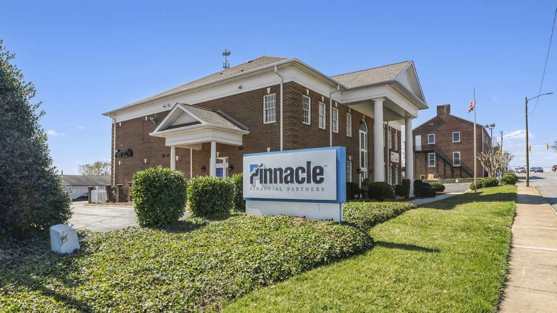 Pinnacle Bank – Lexington NC (E Center St) 4_Property for Sale