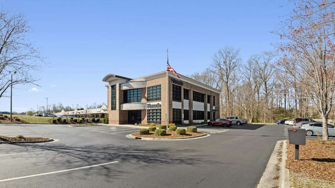 Pinnacle Bank – Burlington NC 4_Property for Sale