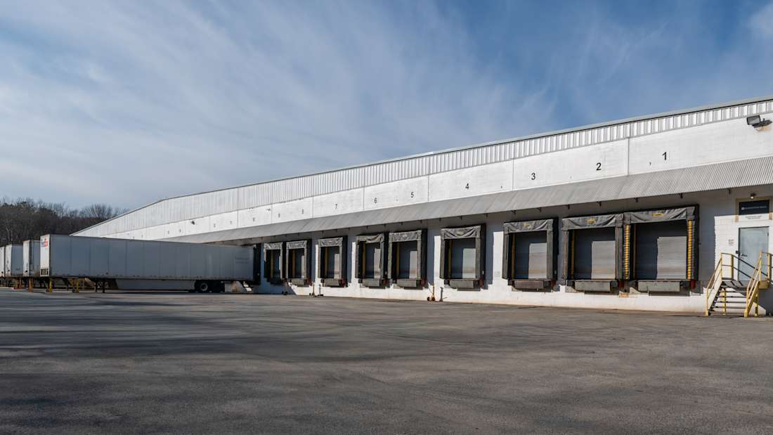 950 Riverbend Drive 4_Property for Sale