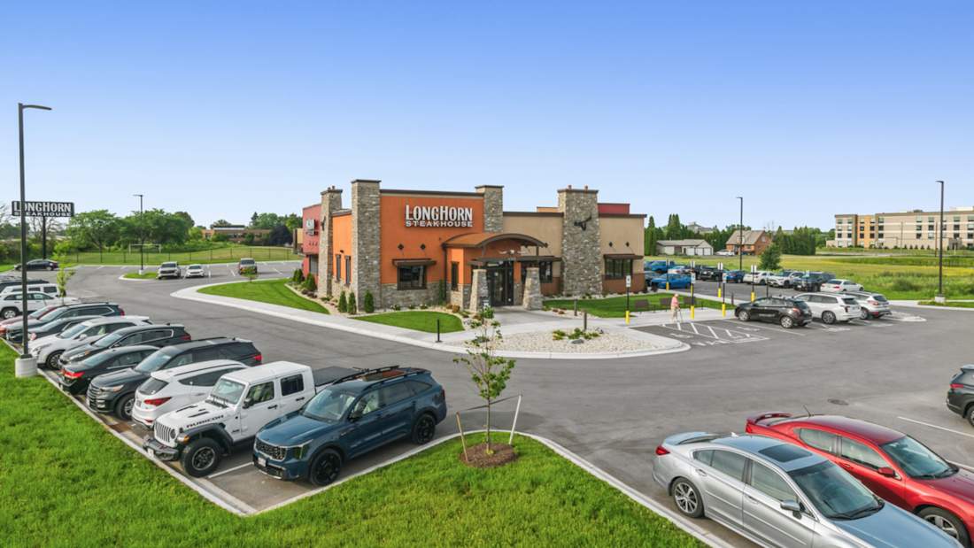 Longhorn Steakhouse - Sheboygan, WI 4_Property for Sale
