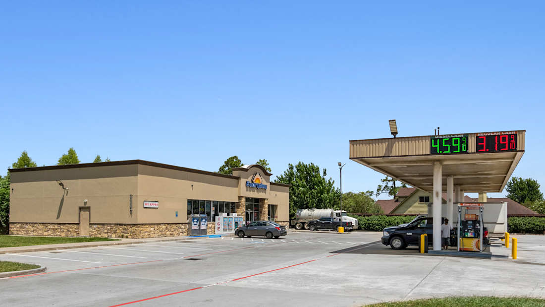 Pinnacle Oil &amp; Gas 4-Pack SLB - Houston, TX 4_Property for Sale