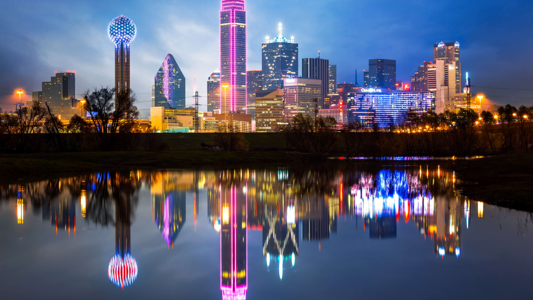 $21.4 Million Non-Performing Office Loan  |  Dallas, TX_待售物业