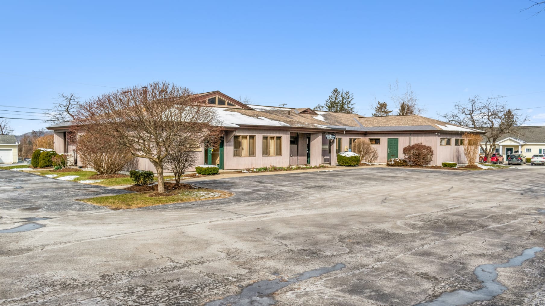 2Pack VT Dental Clinics Roligo Dental Properties f...