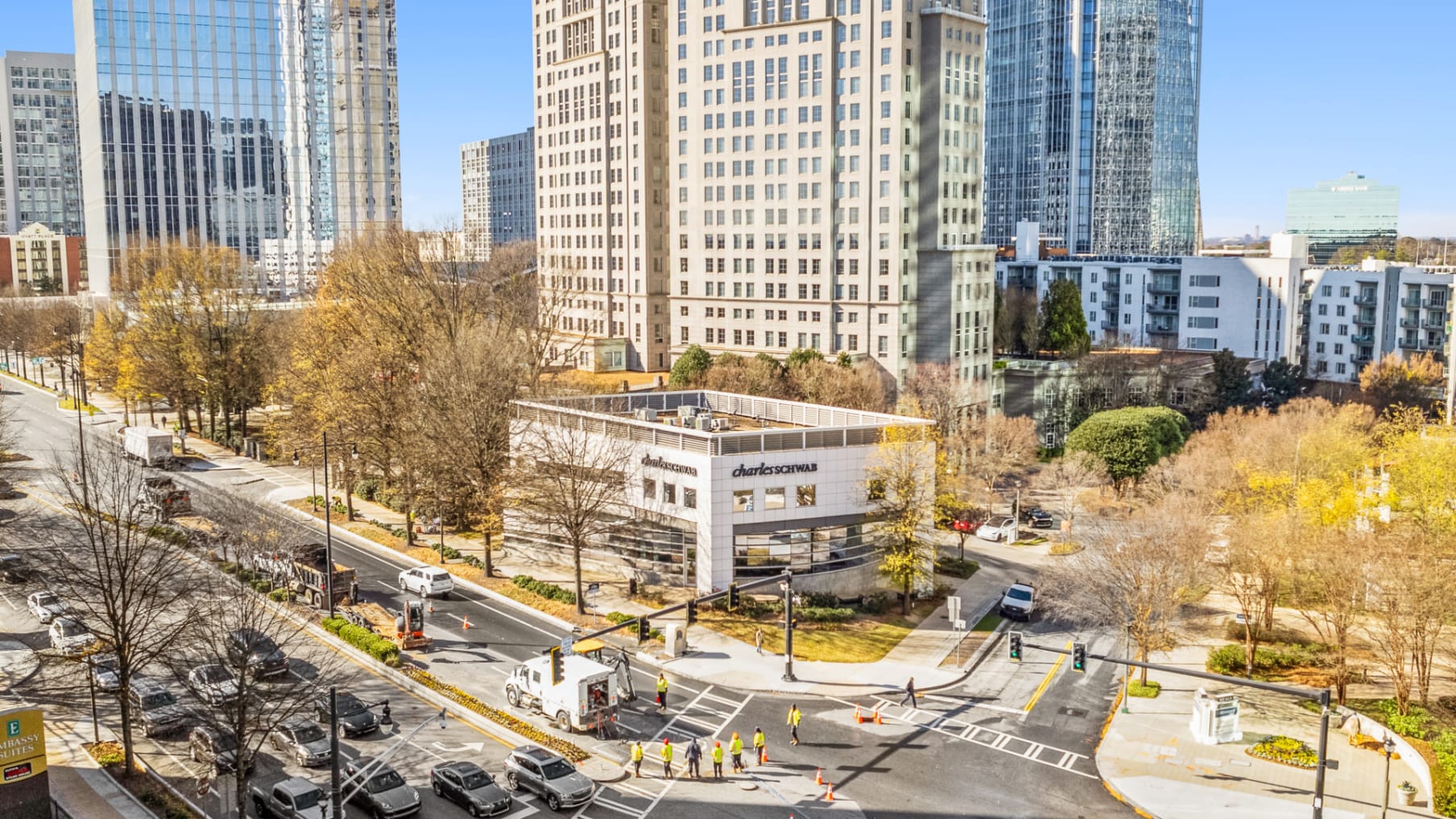 Charles Schwab - (Buckhead) - Atlanta, GA_販売物件