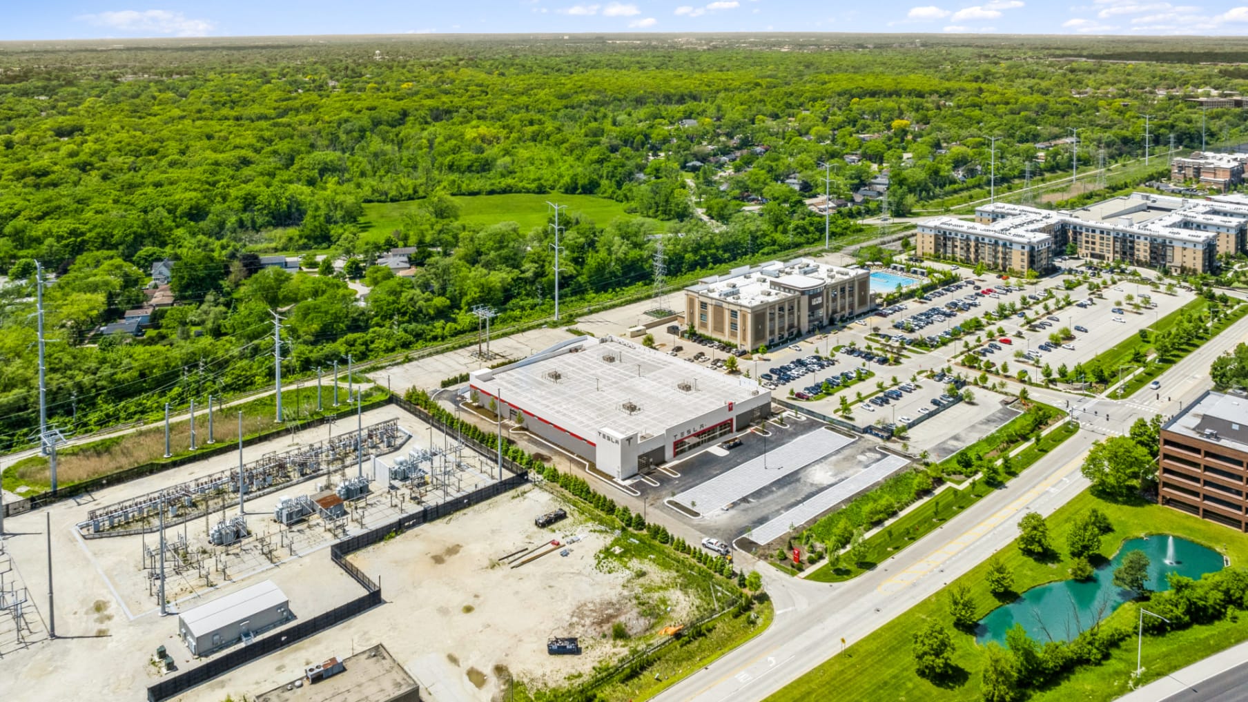 Tesla Build-to-suit Sales, Service Delivery Center (Northbrook, IL)_Property for Sale