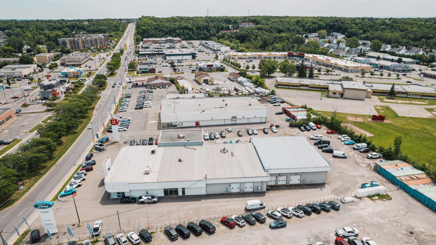 Commercial Property For Sale in l&#39;Île-Perrot 5_Property for Sale