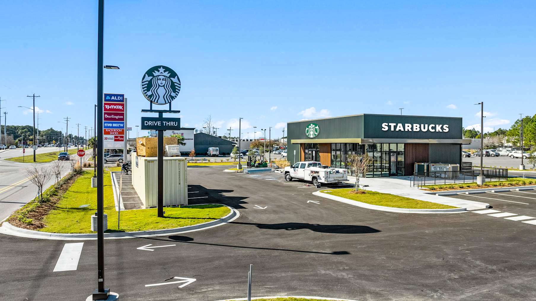 Starbucks- Pascagoula, MS_Property for Sale