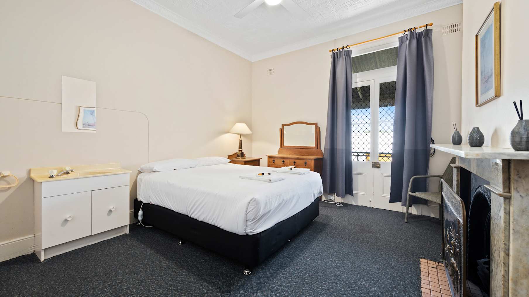 Light Horse Hotel, Harden  5_Immobilie zu verkaufen