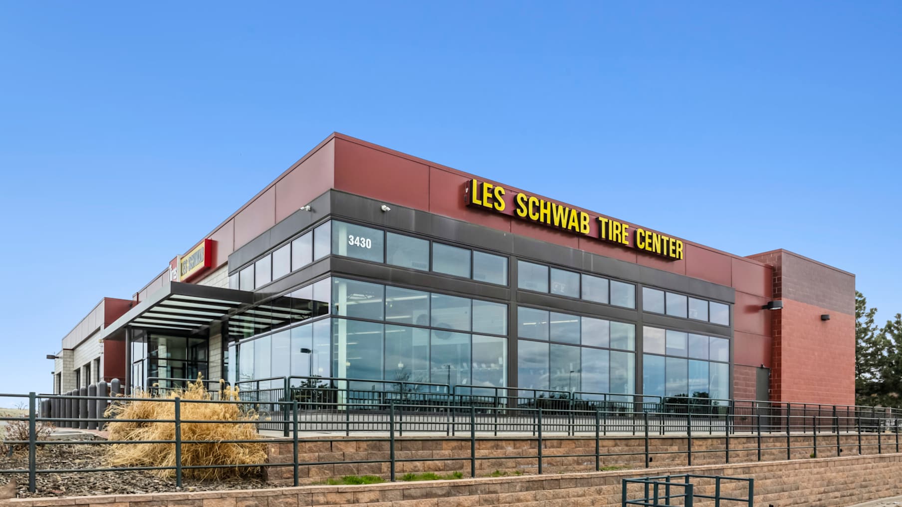 Les Schwab - Aurora, CO_Property for Sale