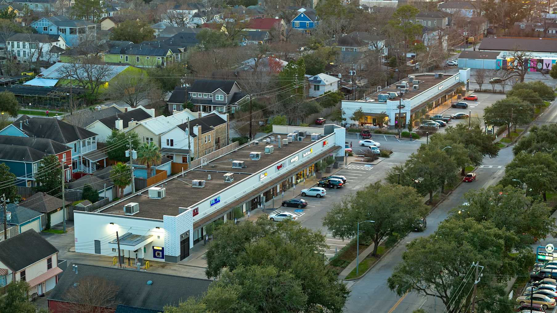 Heights Marketplace (506 W 19th St)_Property for Sale