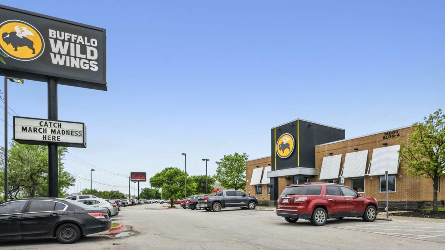 Buffalo Wild Wings - Austin, TX 5_Property for Sale