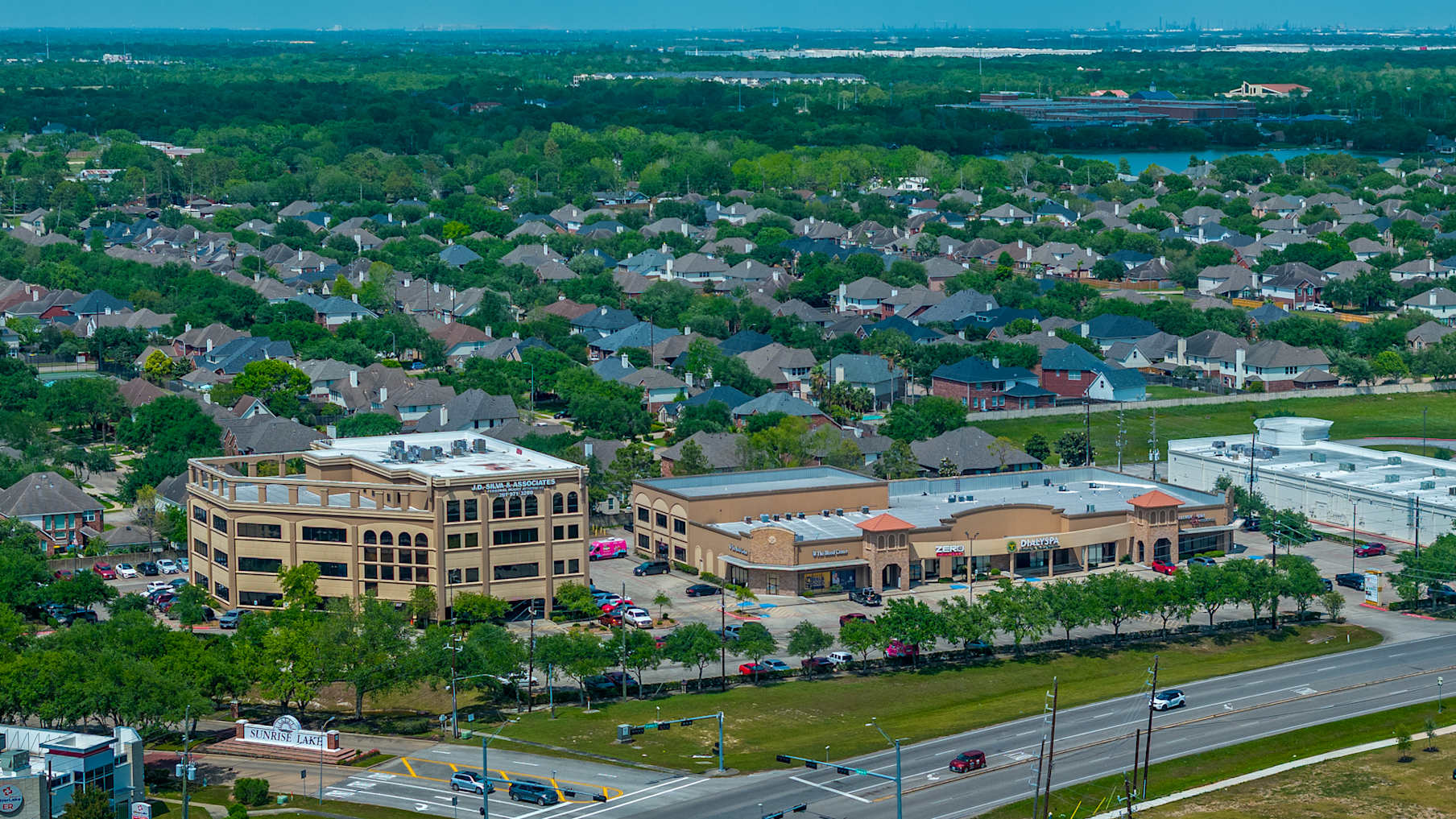 Sunrise Lake at Broadway 5_Property for Sale