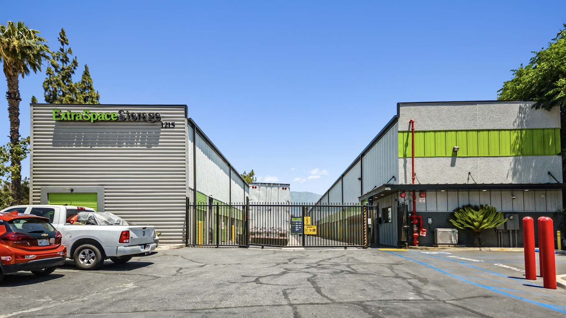 Ontario, CA Self Storage_판매용 부동산