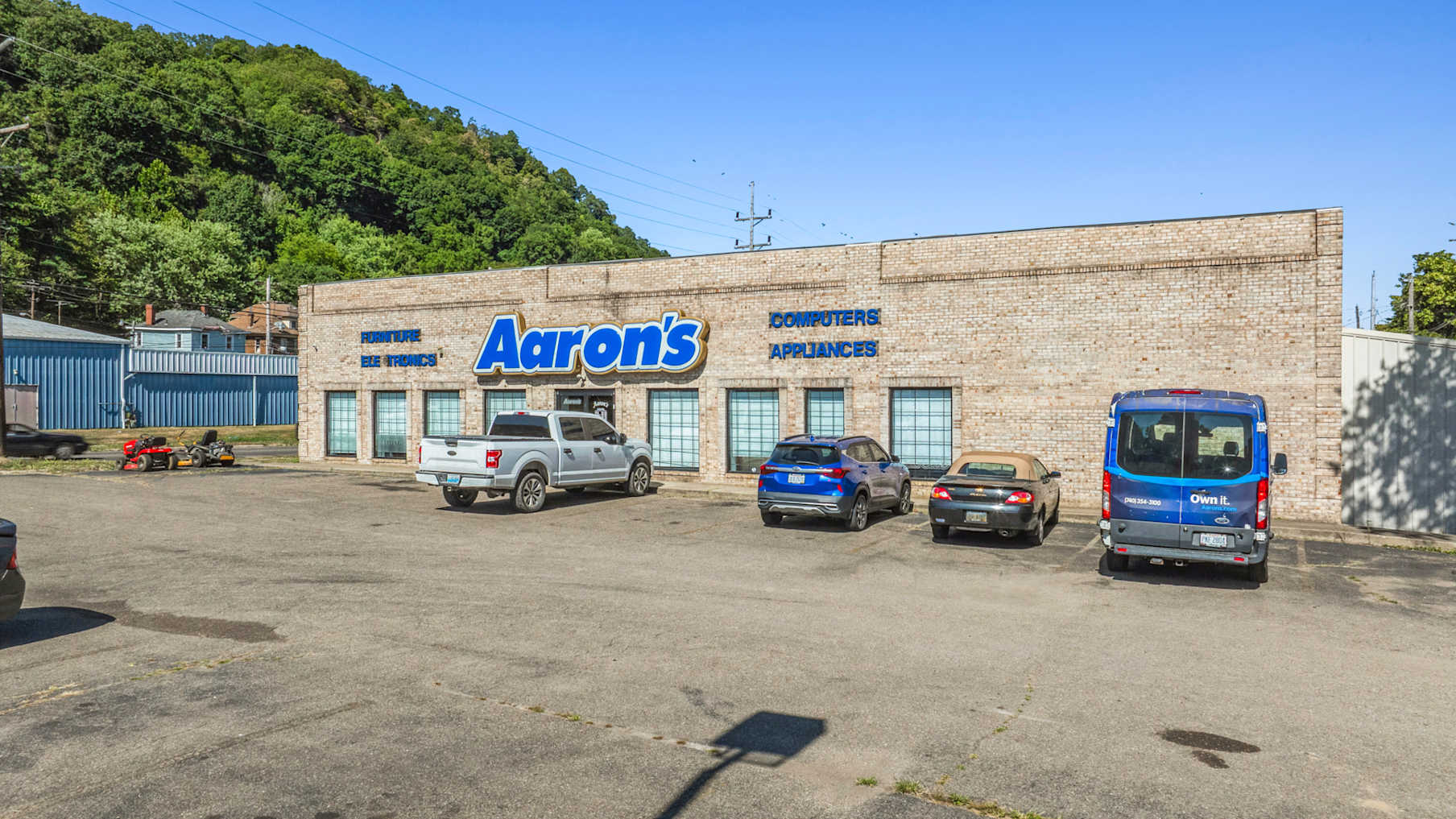 Aaron&#39;s - Portsmouth, OH 5_Property for Sale