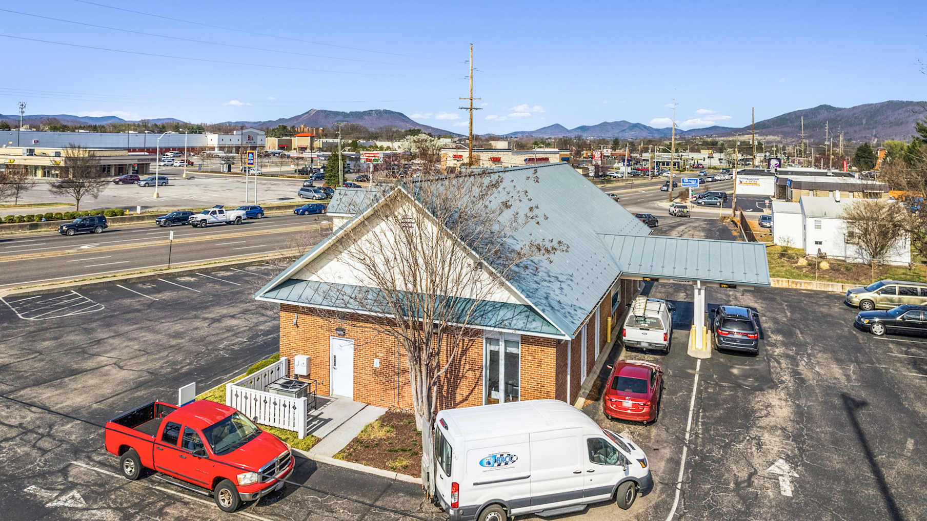 Pinnacle Bank – Roanoke, VA  (Hershberger Rd) 5_Property for Sale