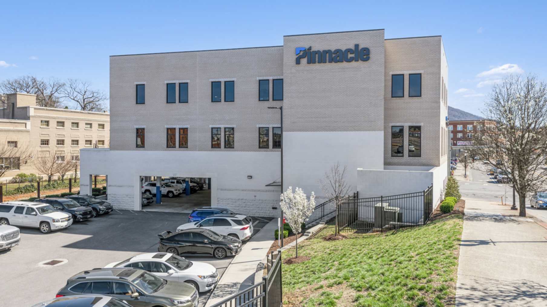 Pinnacle Bank - Roanoke, VA (Campbell Ave SE)_Property for Sale