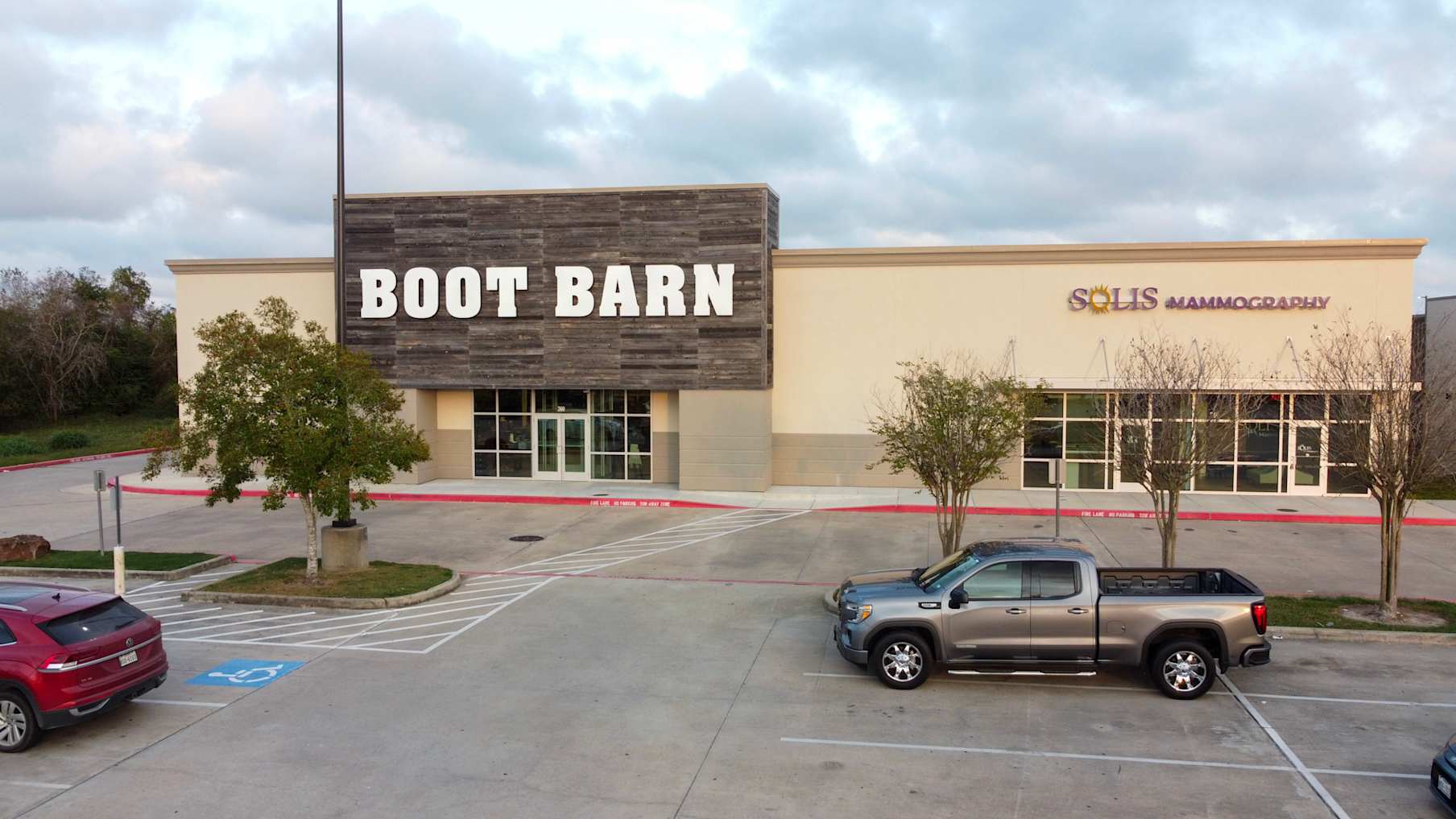 Boot Barn &amp; Solis Mammography_Property for Sale