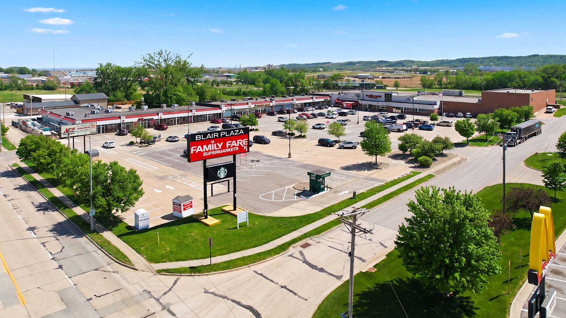Family Fare Omaha Portfolio (Omaha, NE / Council Bluffs, IA)_Property for Sale