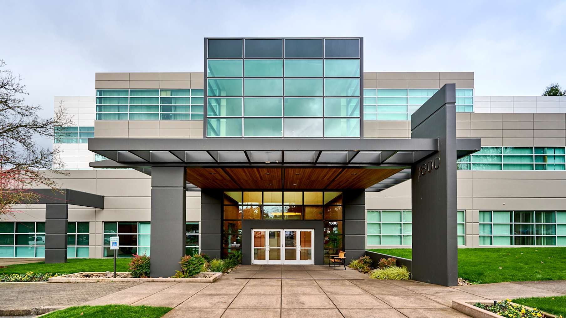 AmberGlen Corporate Center_Property for Sale