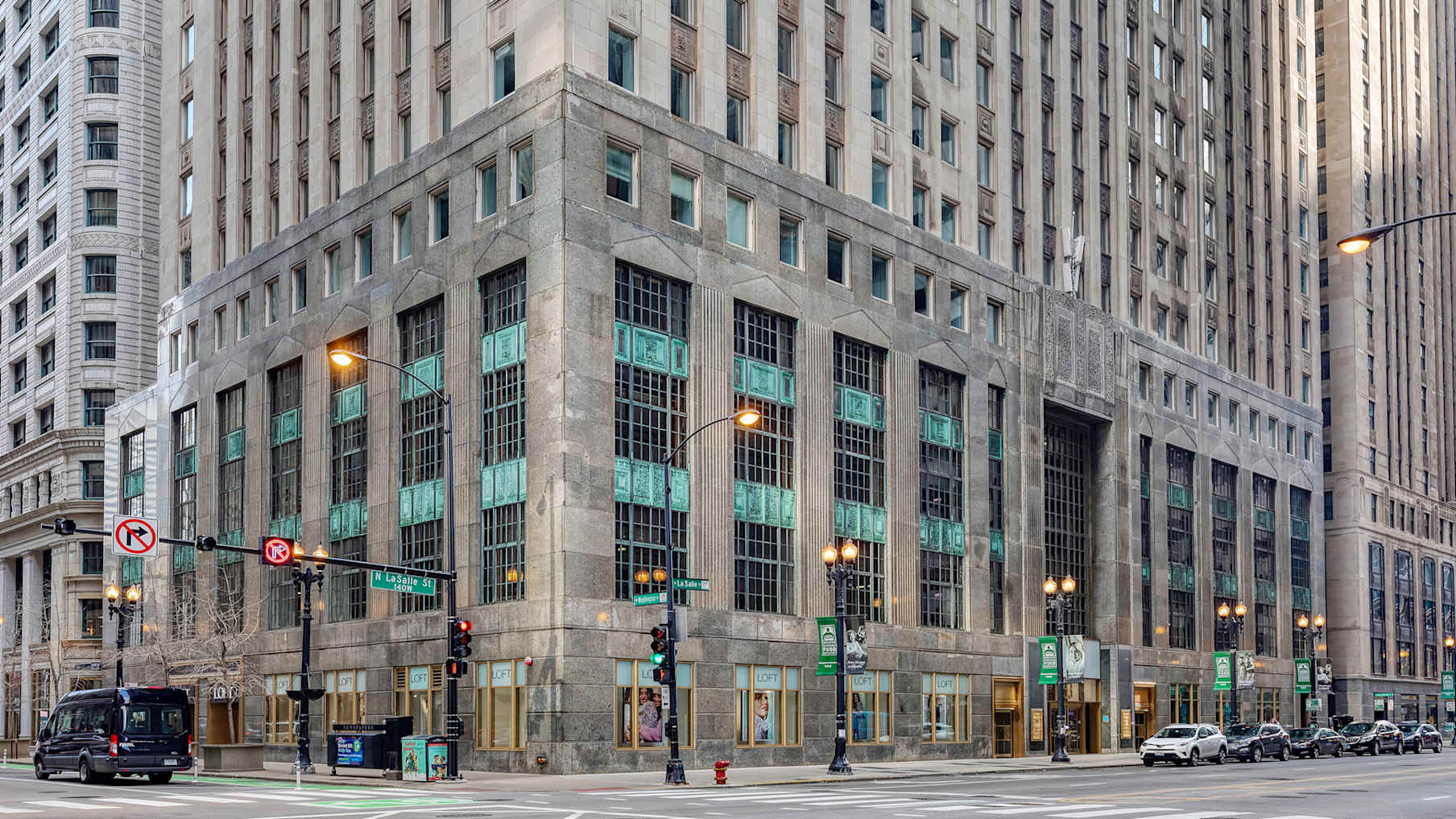 33 N LaSalle_出售物業